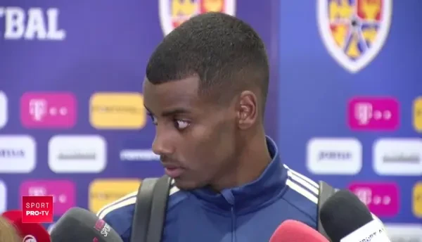 Da, am auzit scandari rasiste! Isak, dezamagit de reactia suporterilor romani. Ce spune Cosmin Contra despre incident