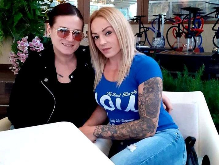 Cea mai tatuata handbalista din Romania joaca la Rapid_2