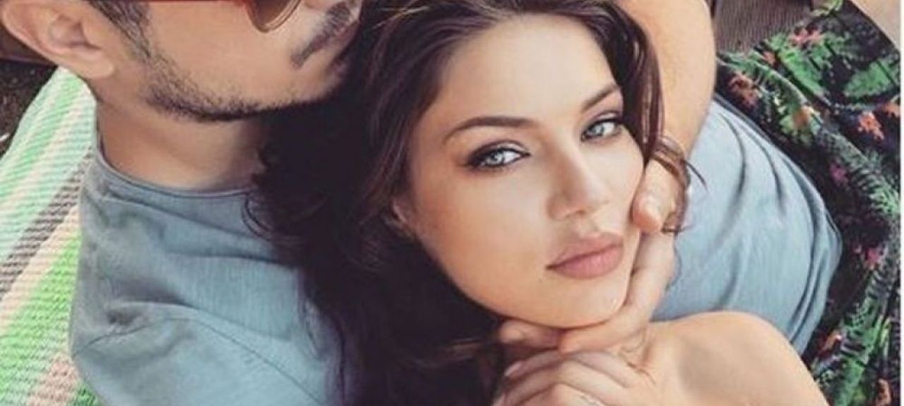 SE CASATORESC?! Superba Christina Ich a primit un cadou STRALUCITOR de la Alex Piturca! Cum arata cadoul care lasa loc de interpretari _1