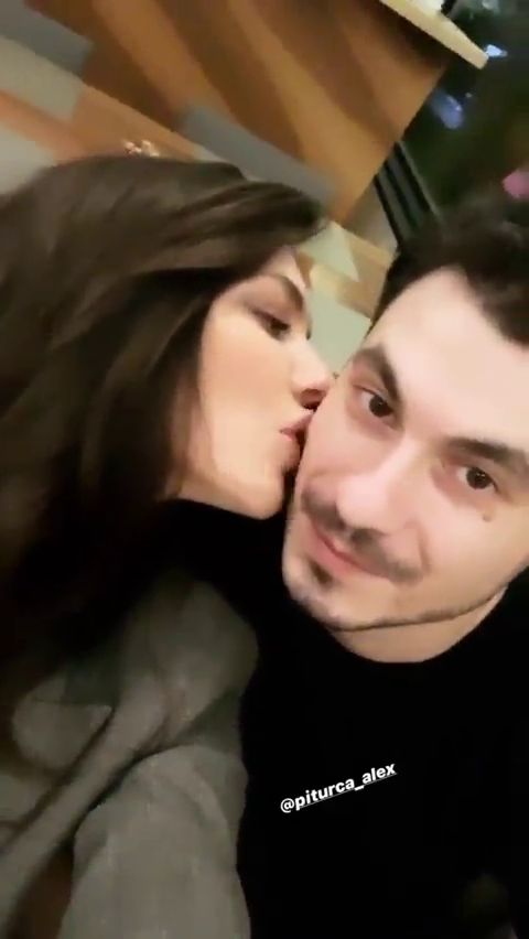 SE CASATORESC?! Superba Christina Ich a primit un cadou STRALUCITOR de la Alex Piturca! Cum arata cadoul care lasa loc de interpretari _4