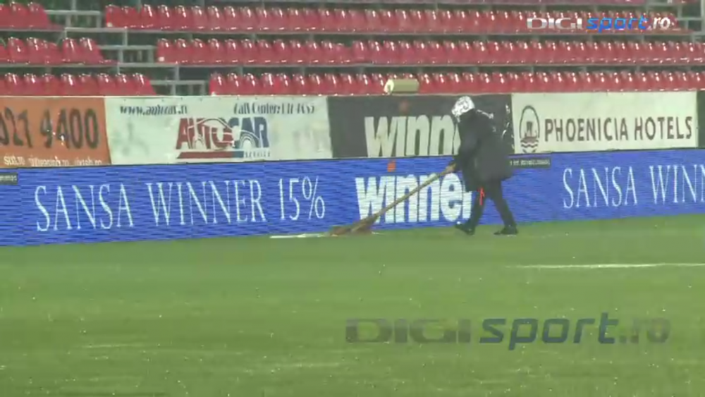 VOLUNTARI - FCSB a fost AMANAT din cauza ploii! Echipele vor cauta o noua data de disputare a meciului _2