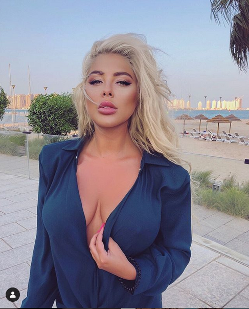 Fetele cuminti n-arata asa! Cine a pus mana pe Andrea a dat lovitura! :) Decizie IREALA luata de femeia la care viseaza MILIOANE de barbati_7