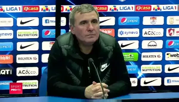 DECLRATII INCENDIARE ale lui Gica Hagi! Antrenorul Viitorului ii raspunde lui Mitica Dragomir: In holul hotelului era ceva care nu are legatura cu sportul! Nu erau mingi de fotbal