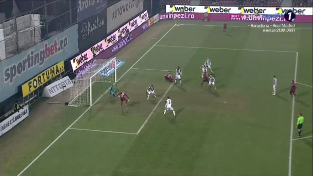 Dan Petrescu a facut O CRIZA DE NERVI cand a vazut ratarea lui Costache! Antrenorul CFR-ului a injurat si a gesticulat nervos