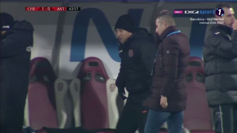 Dan Petrescu a facut O CRIZA DE NERVI cand a vazut ratarea lui Costache! Antrenorul CFR-ului a injurat si a gesticulat nervos_2