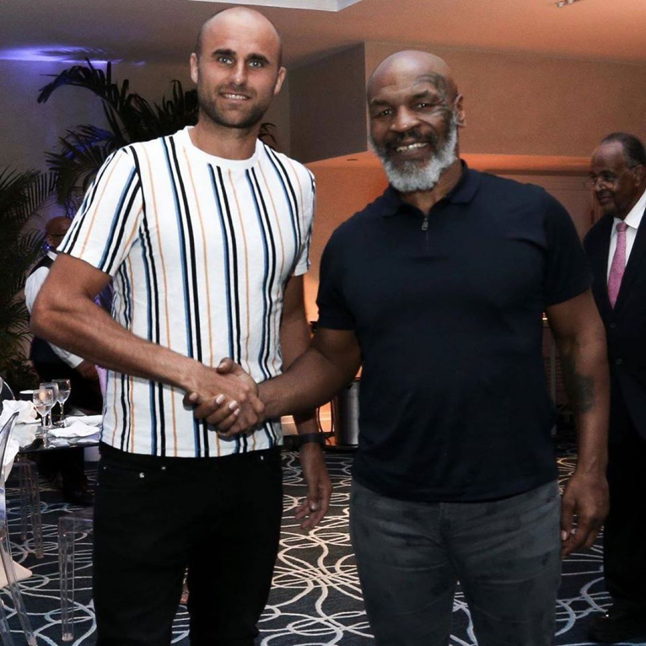 Faza săptămânii la Miami: un bodyguard „l-a arestat” pe Mike Tyson, în timpul meciului Azarenka - Putintseva_9
