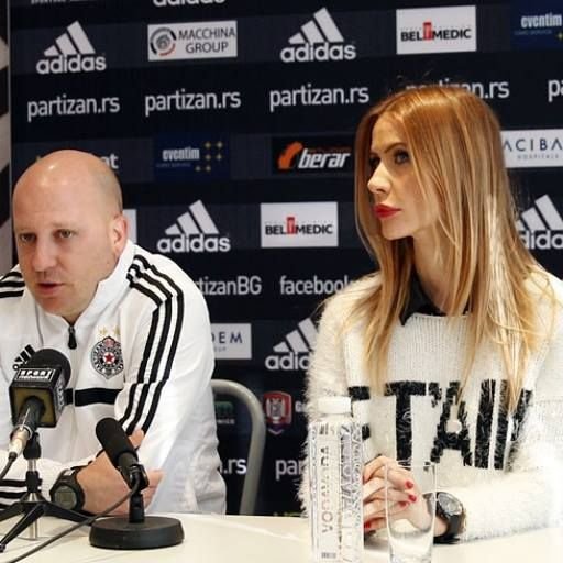 FOTO / Partea frumoasa a lui Partizan. Bomba-sexy din Serbia, care e ofiter de presa al echipei belgradene_6