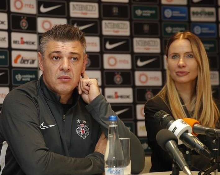 FOTO / Partea frumoasa a lui Partizan. Bomba-sexy din Serbia, care e ofiter de presa al echipei belgradene_12