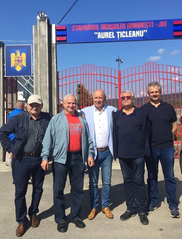 Un fost component al Craiovei Maxima are din acest an un stadion care ii poarta numele_4