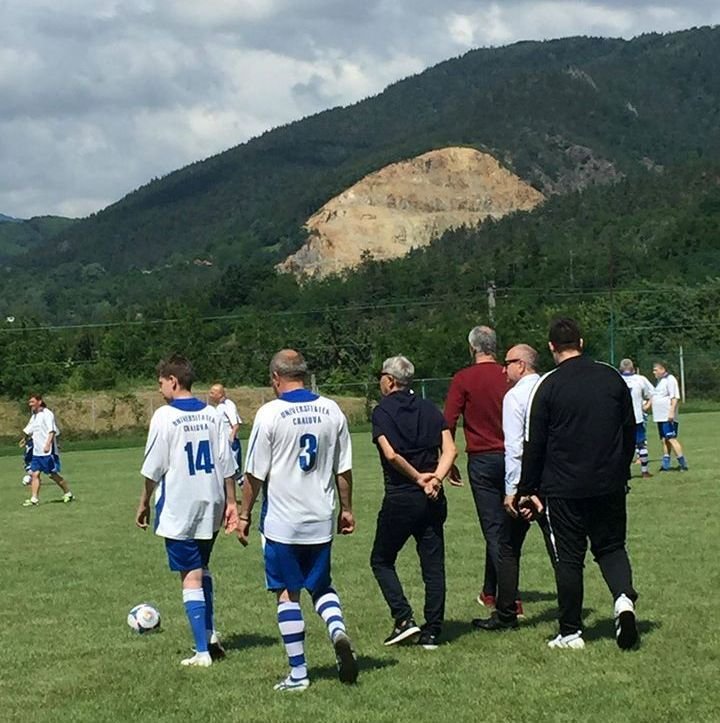 Un fost component al Craiovei Maxima are din acest an un stadion care ii poarta numele_7