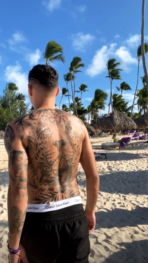 Nu mai e MBAPPE, e ZLATAN! Coman, tatuaj URIAS pe tot spatele, la fel ca Ibrahimovic! Ce si-a putut desena pe piele_2