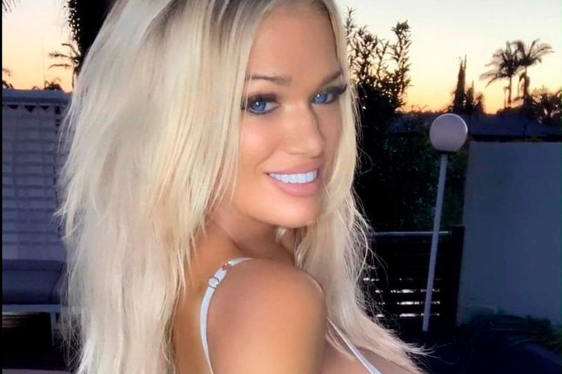 Ea e cea mai sexy BUNICUTA din lume! Milioane de barbati viseaza la ea, niciunul nu-si da seama ce varsta are!