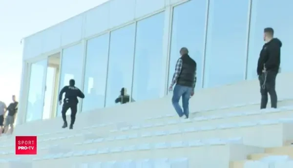 IMAGINI INCREDIBILE! S-au luat la bataie la OFICIALA in meciul Astrei! Scene ireale sub ochii lui Sumudica! Ce s-a intamplat