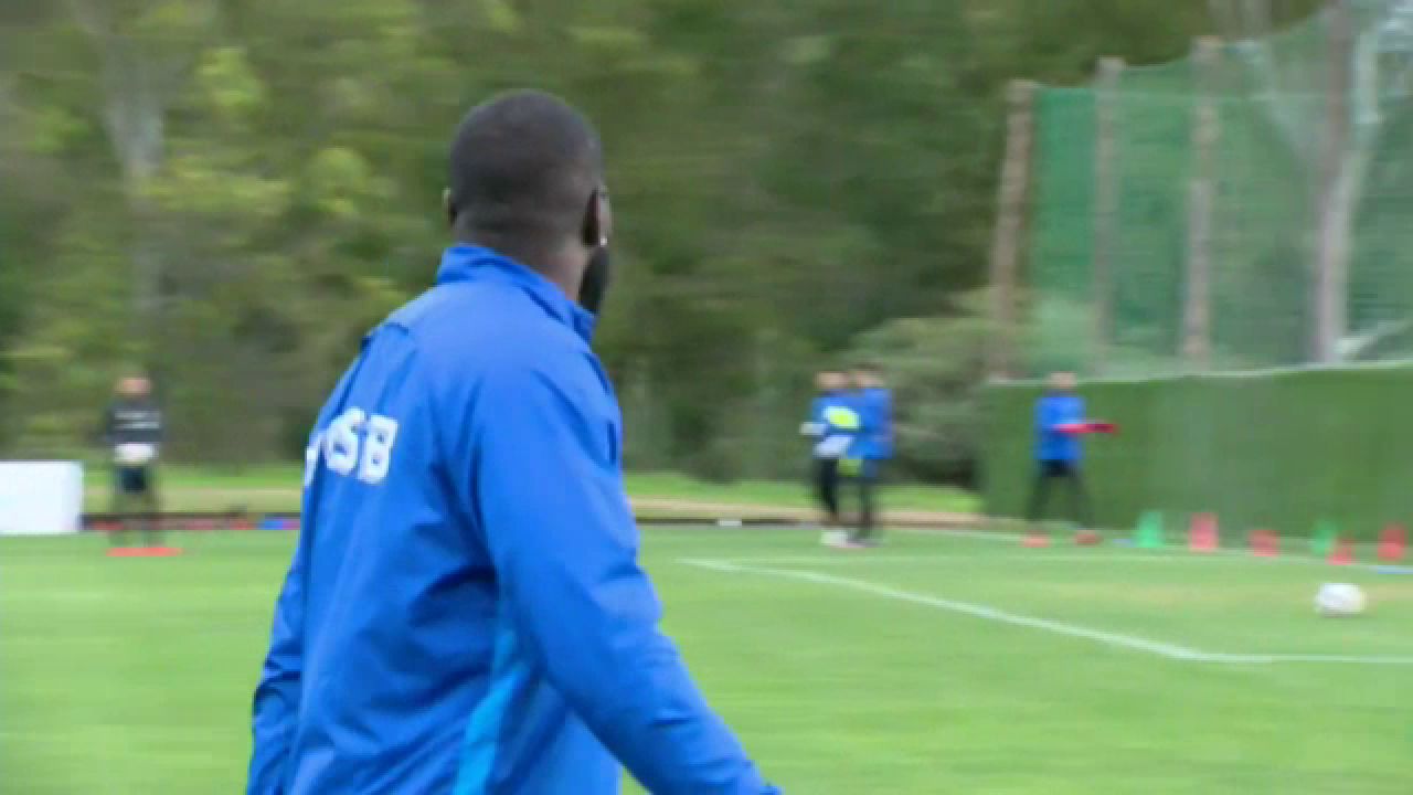 Merge COCOSAT sa nu se vada burtica? :)) 'Bizonul' Gnohere, inapoi la antrenamentele FCSB!_4