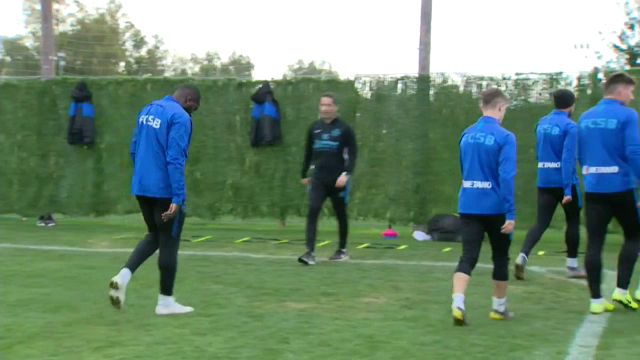 Merge COCOSAT sa nu se vada burtica? :)) 'Bizonul' Gnohere, inapoi la antrenamentele FCSB!_6