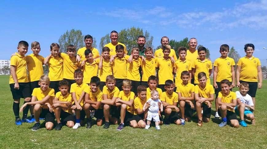 Un fost capitan al nationalei si-a deschis academie de fotbal intr-un oras cu multe talente si are ambitii la fel de mari ca Hagi_4