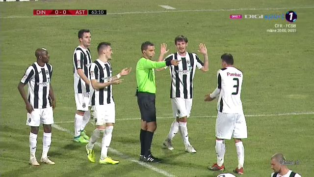 A fost sau n-a fost? Jucatorilor Astrei NU LE-A VENIT SA CREADA pentru ce da penalty Hategan! Ce s-a intamplat la duelul dintre Fabbrini si Crepulja_2