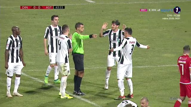 A fost sau n-a fost? Jucatorilor Astrei NU LE-A VENIT SA CREADA pentru ce da penalty Hategan! Ce s-a intamplat la duelul dintre Fabbrini si Crepulja_5
