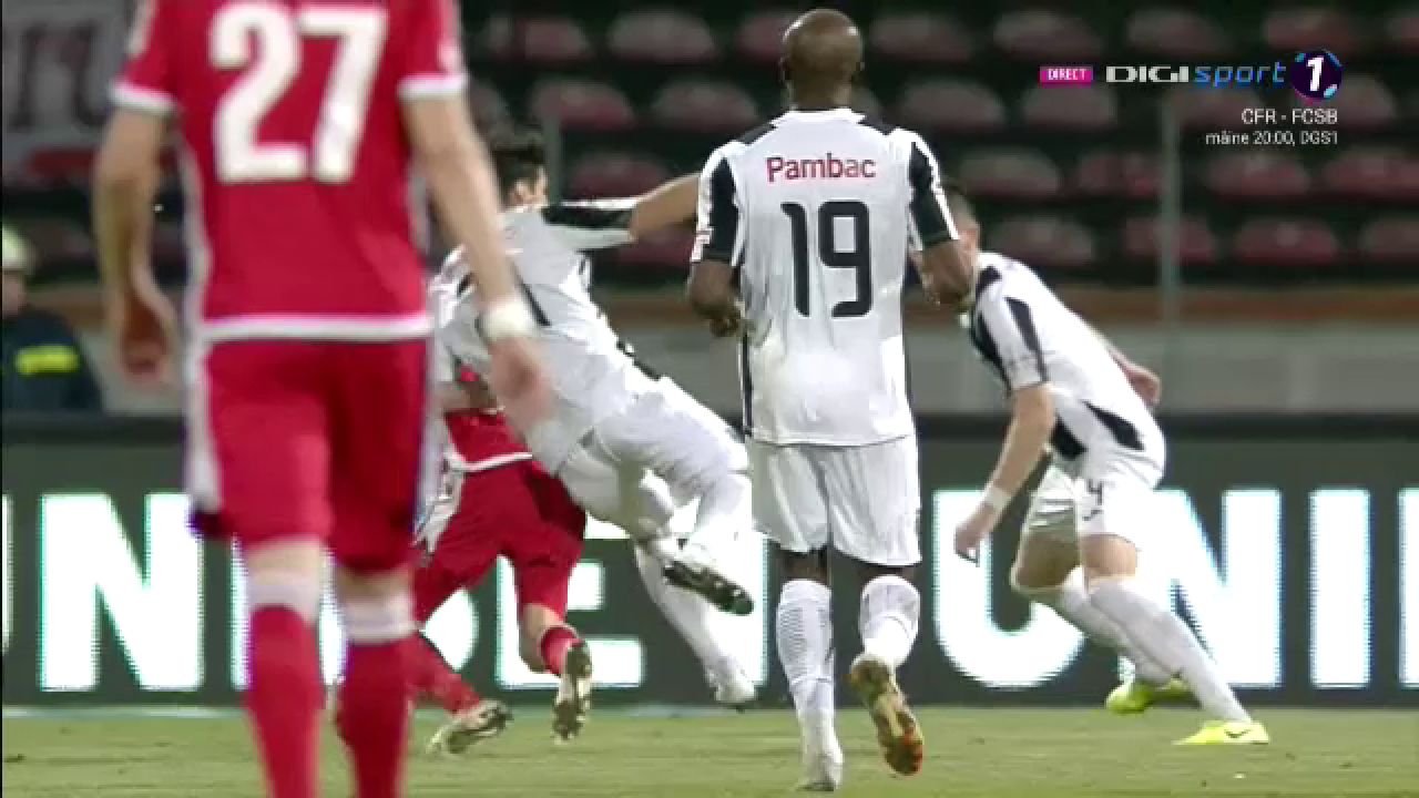 A fost sau n-a fost? Jucatorilor Astrei NU LE-A VENIT SA CREADA pentru ce da penalty Hategan! Ce s-a intamplat la duelul dintre Fabbrini si Crepulja_9