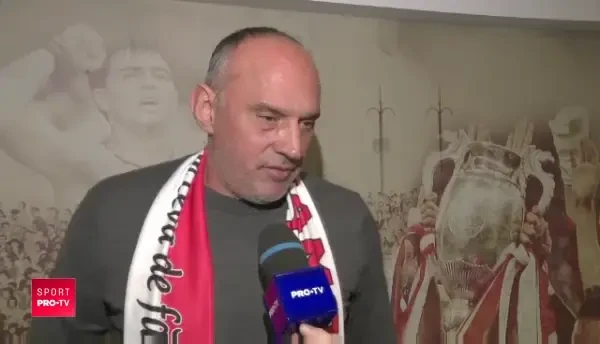 EXCLUSIV | Jucatorii lui Dinamo au cumparat actiuni la echipa! Cat a scos Uhrin din buzunar: "Asta are bani multi!" :)
