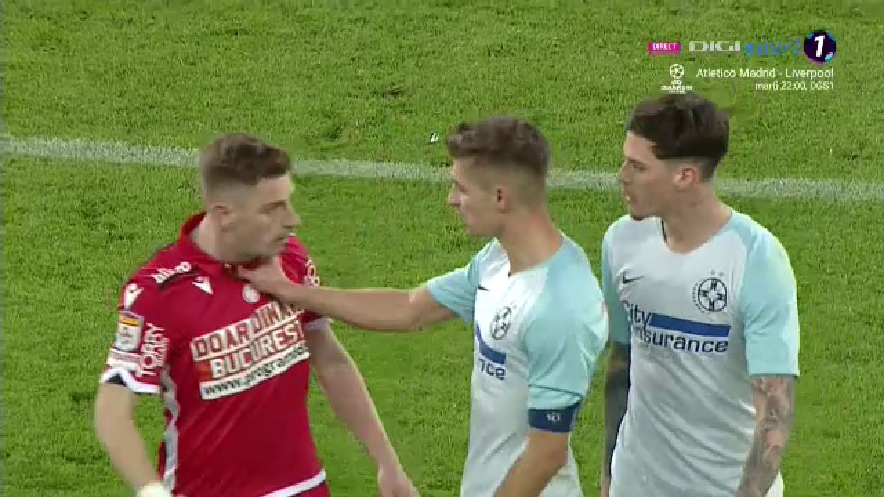 Aroganta lui Lazar a declansat NEBUNIA! I-a aplaudat pe stelisti, care au aruncat cu scaune dupa el! Tanase i-a pus mana in gat, apoi meciul s-a oprit! Filmul complet al minutelor demente din derby_1