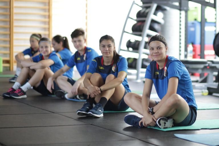 Poza saptamanii: „tricolorele” ataca Euro 2020 si incearca sa fenteze coronavirusul_2