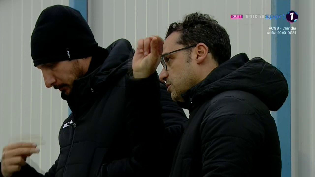Gigi a pus MANA PE TELEFON dupa ce a vazut imaginile astea cu Teja! :)) Ce a facut antrenorul dupa golul lui Sanoh_4