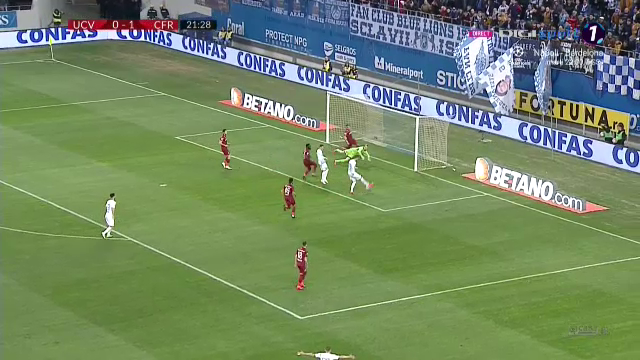 Calcaie, devieri, CRAIOVA-BRAZILIA! ASEDIU la poarta CFR-ului in prima repriza a meciului de la Craiova! Batman Arlauskis SCOATE TOT_4