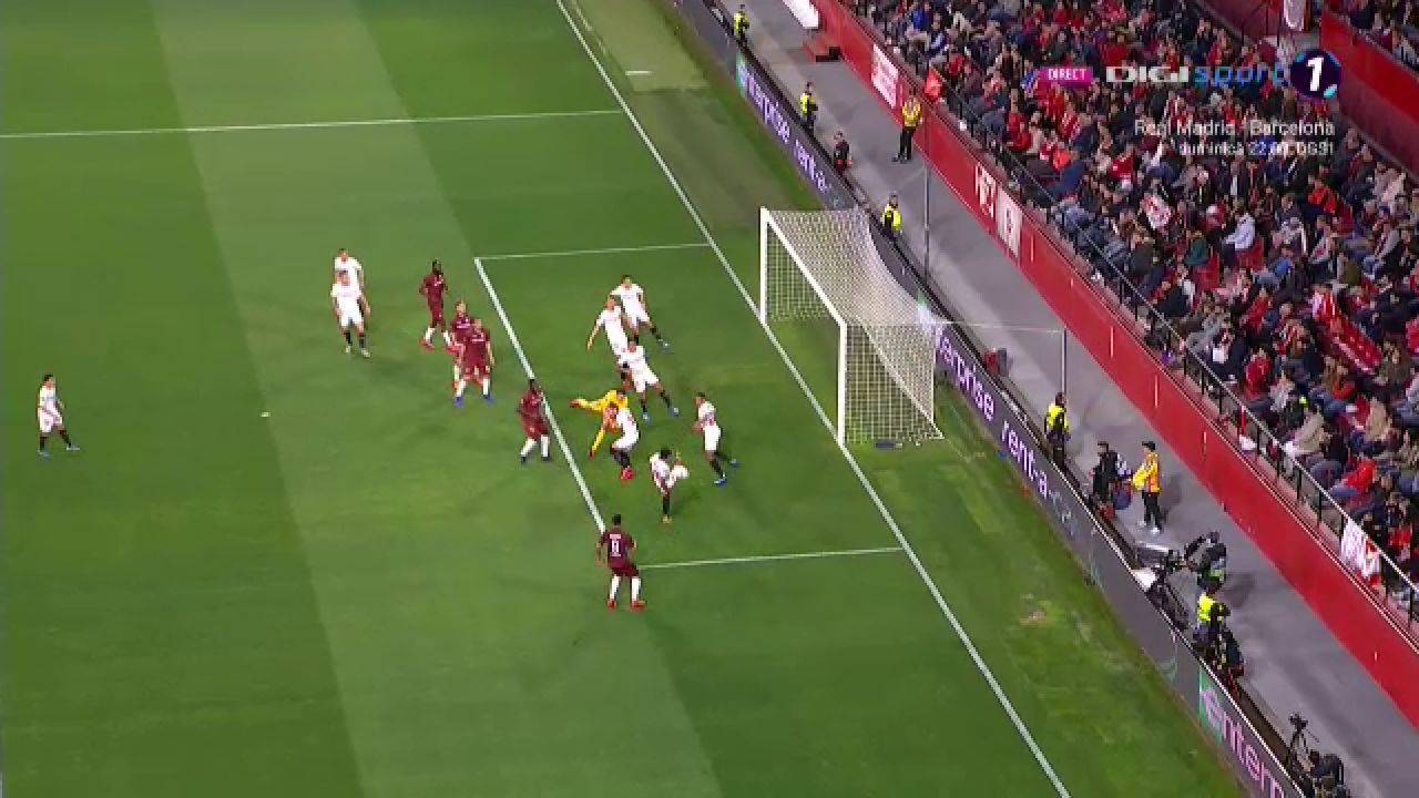 A fost PENALTY? Momentul in care campioana a sperat ca un cadou venit de nicaieri. Ce s-a intamplat in careul Sevillei_1