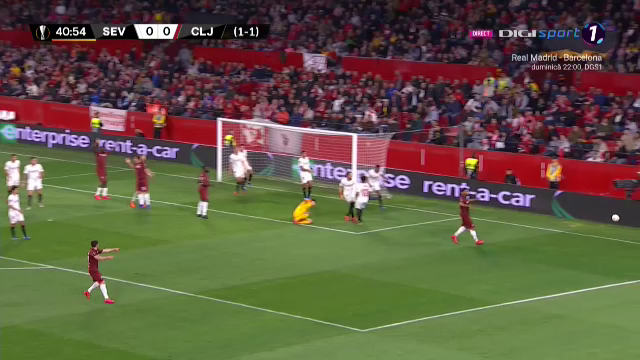 A fost PENALTY? Momentul in care campioana a sperat ca un cadou venit de nicaieri. Ce s-a intamplat in careul Sevillei_3