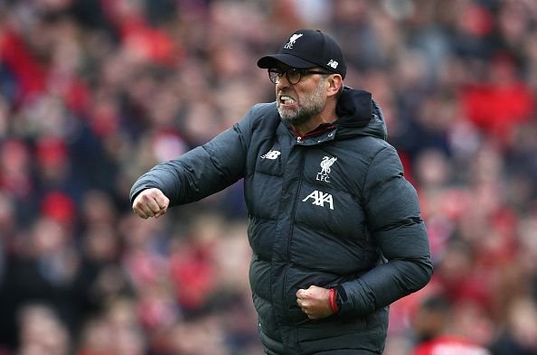 Klopp a luat-o RAZNA si a facut gesturi INCREDIBILE in fata arbitrului de tusa dupa gol! VIDEO: NEBUNIA pentru care poate fi suspendat
