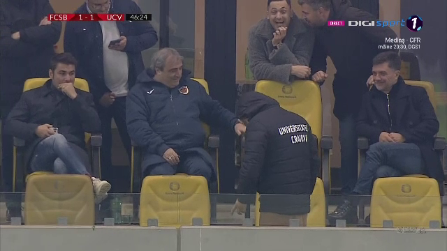 Prima aparitie publica a lui Mutu dupa ce s-a zvonit ca s-ar fi batut in fata unui restaurant! Cum a aparut pe National Arena la FCSB - Craiova_6