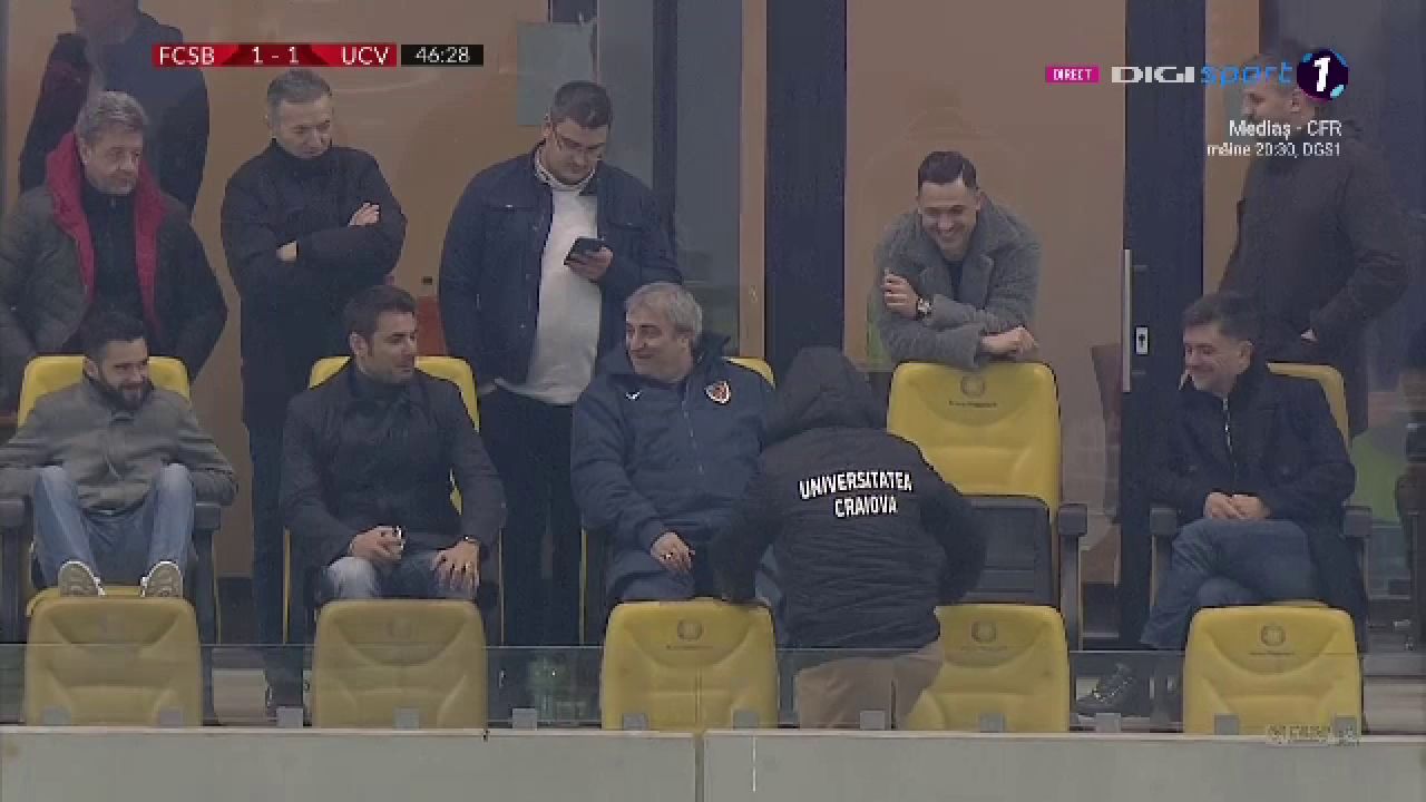 Prima aparitie publica a lui Mutu dupa ce s-a zvonit ca s-ar fi batut in fata unui restaurant! Cum a aparut pe National Arena la FCSB - Craiova_8