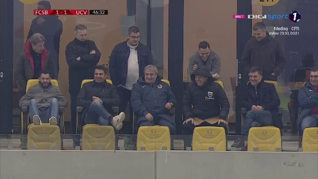 Prima aparitie publica a lui Mutu dupa ce s-a zvonit ca s-ar fi batut in fata unui restaurant! Cum a aparut pe National Arena la FCSB - Craiova_9