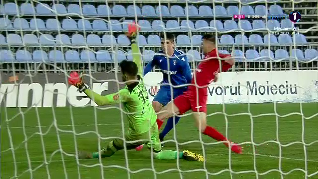 MESSI PASCANU! Gol SUPERB al fundasului dat afara de Petrescu de la CFR! Cum a inscris in minutul 90 al meciului cu Hermannstadt_10