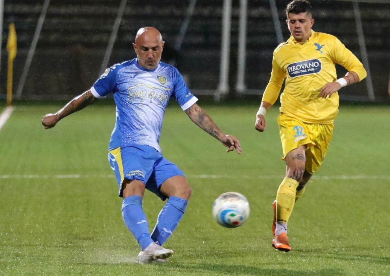 Maccarone n-a pierit, Maccarone e un hit! Unde a ajuns sa joace killer-ul FCSB din 2006_1