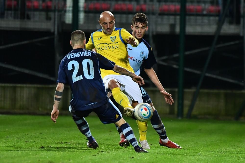 Maccarone n-a pierit, Maccarone e un hit! Unde a ajuns sa joace killer-ul FCSB din 2006_2