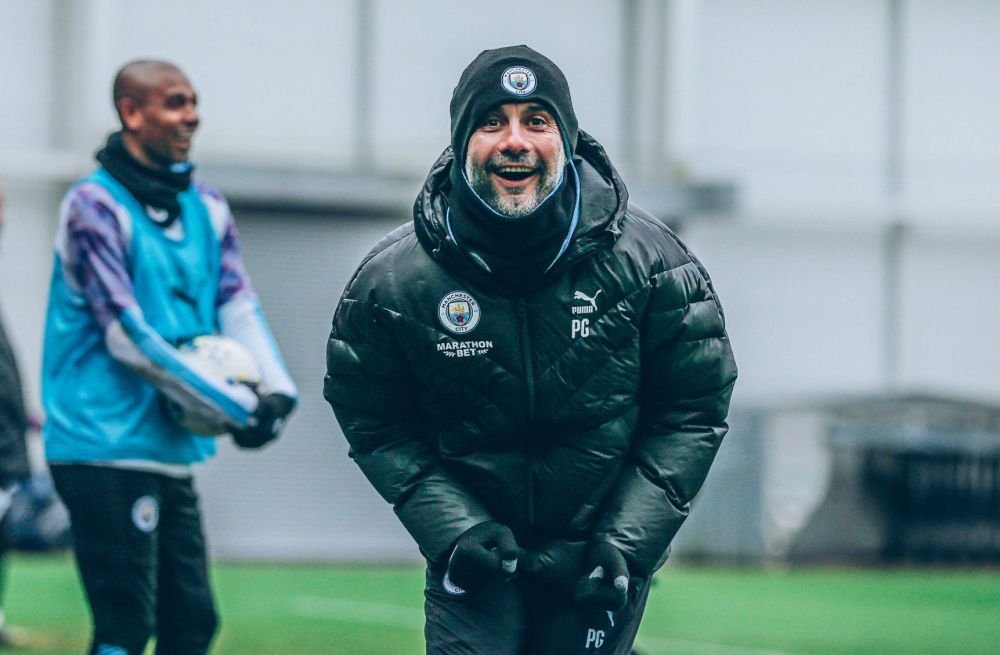 &ldquo;Taiati-le salariile milionarilor!&rdquo;. Politicienii, fostii jucatori si fanii s-au coalizat contra fotbalistilor din Premier League