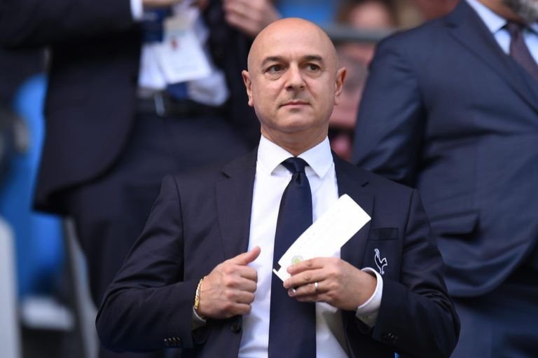 Presedintele lui Tottenham vrea sa folosesca personalul clubului pentru ingrijirea mosiei sale!&nbsp;