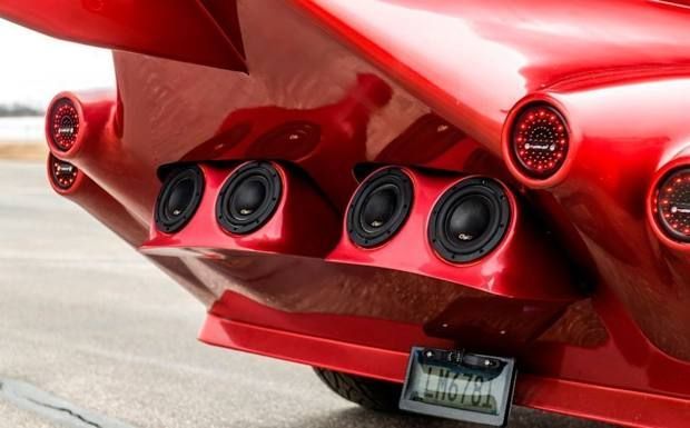 Asta e limuzina suprema: costa 5 milioane de dolari, are fuselaj de avion si motor V8 de camion _4