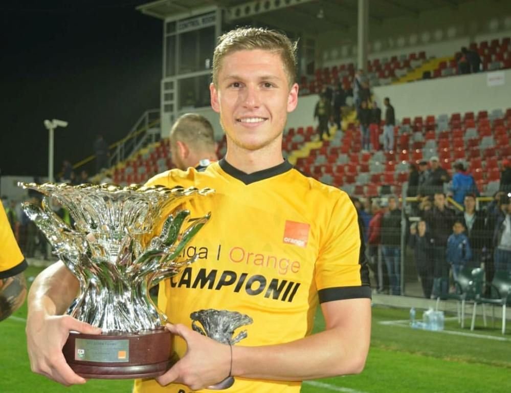 Un fost campion cu FCSB si Astra a vrut sa ajute in Noaptea de Inviere, dar nu prins primul „5” in echipa de voluntari a bisericii _2
