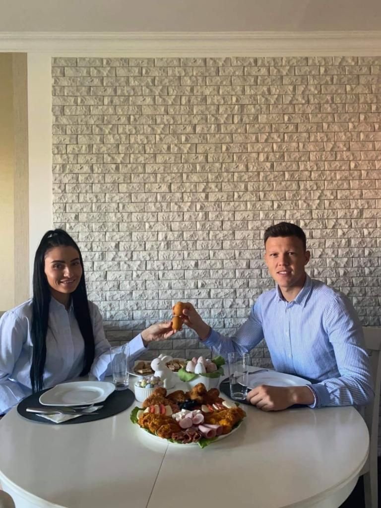 Imagini cu tricolorii din ziua de Paste, alaturi de familiile lor, in izolare! Cu cine si-au petrecut sarbatorile _6