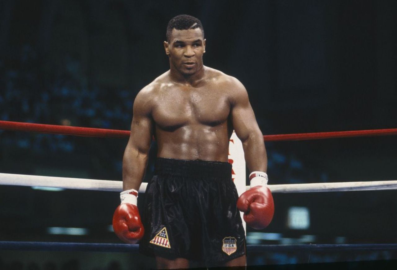 Faza săptămânii la Miami: un bodyguard „l-a arestat” pe Mike Tyson, în timpul meciului Azarenka - Putintseva_10