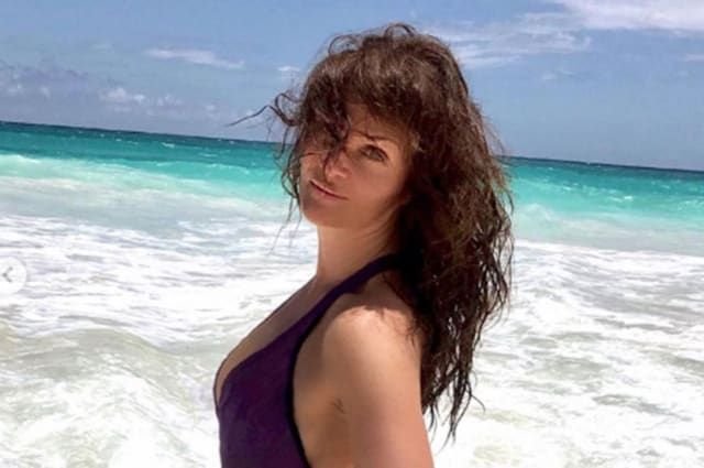 Clipe de groza pentru una dintre cele mai celebre femei din lume!  Supermodelul a supravietuit printre rechini si fara mancare, in Oceanul Indian_3