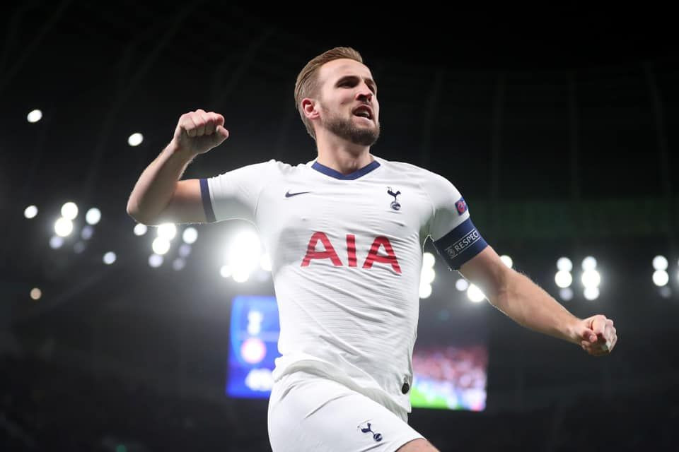 Harry Kane a cumparat spatiul publicitar de pe tricoul unui club din Anglia. Ce vrea sa faca cu el e incredibil!