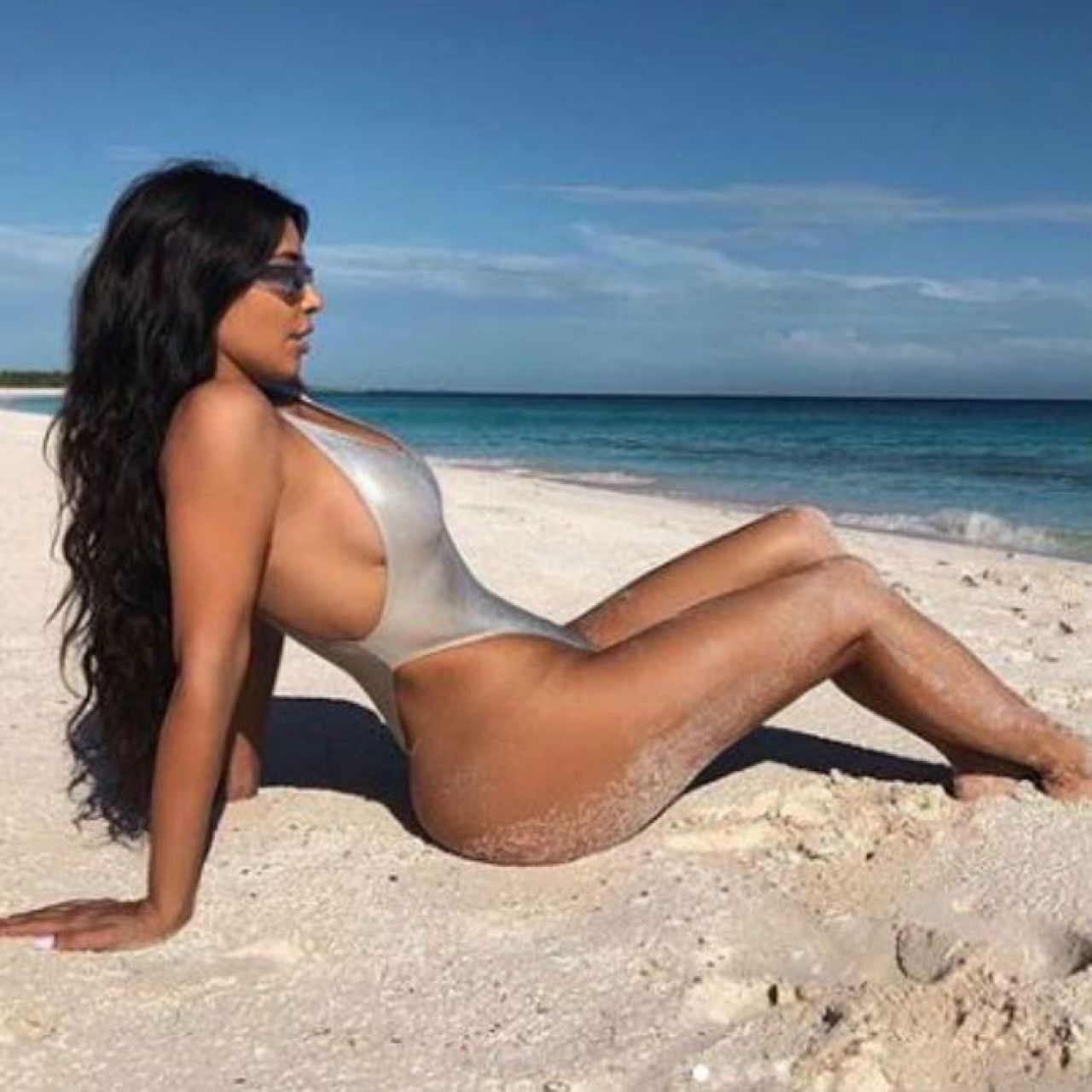Ca in Vestul Salbatic! Kim Kardashian, asa cum n-ai vazut-o niciodata. Pozele fac inconjurul lumii_6