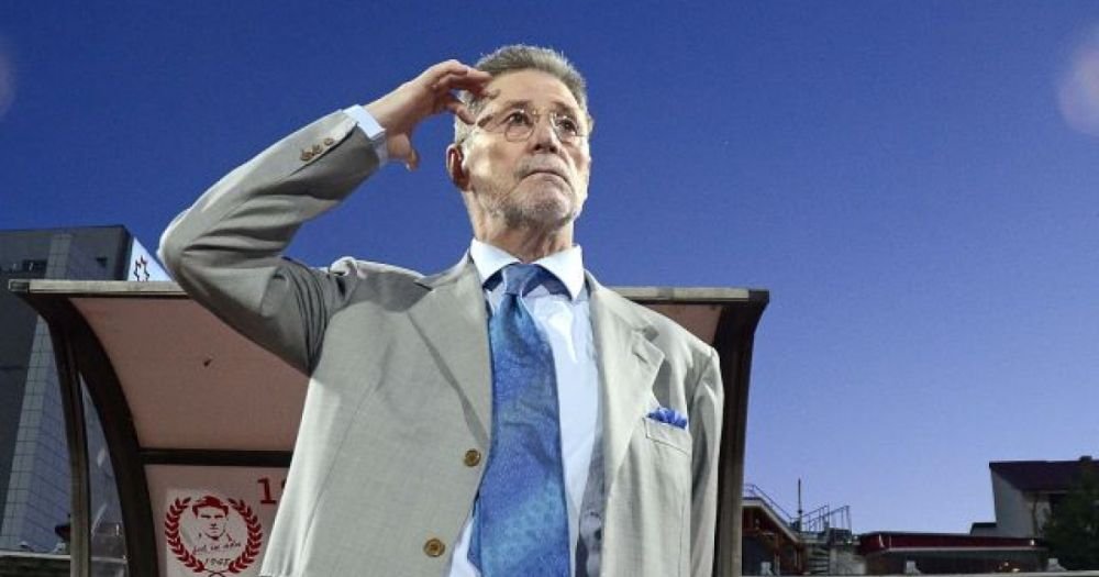 Ca si in tribuna, multe reprosuri incep cu du-te-n...! Prietenii stiu de cine vorbesc! Primele explicatii ale lui Dinu dupa clipul SOCANT in care i-a injurat pe fostii colegi