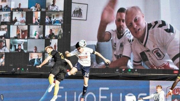 Primul meci din Superliga daneza s-a jucat cu SUPORTERI pe stadion! Imagini senzationale de la meci_4