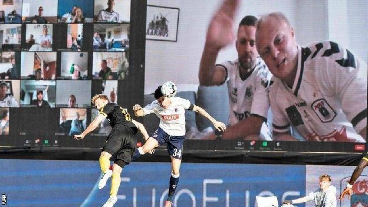 Primul meci din Superliga daneza s-a jucat cu SUPORTERI pe stadion! Imagini senzationale de la meci_4