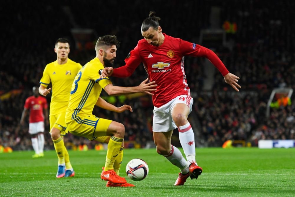 EXCLUSIV WWW.SPORT.RO | Jucatorul din Liga 1 care se pregatea pentru meciul cu GAZ METAN, dar a jucat pana la urma contra lui Bayern in Champions League. La ce salariu GIGANT a ajuns